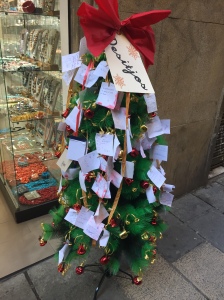 Many shops had these little Christmas trees outside where you could write a message